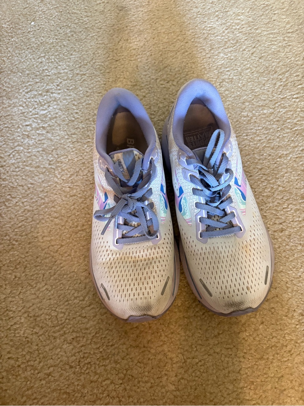Brooks Women's Running Shoes in Lavender and White